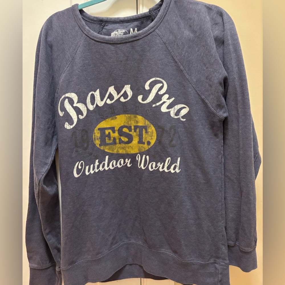 Bass pro grayish navy long sleeve sweatshirt, medium